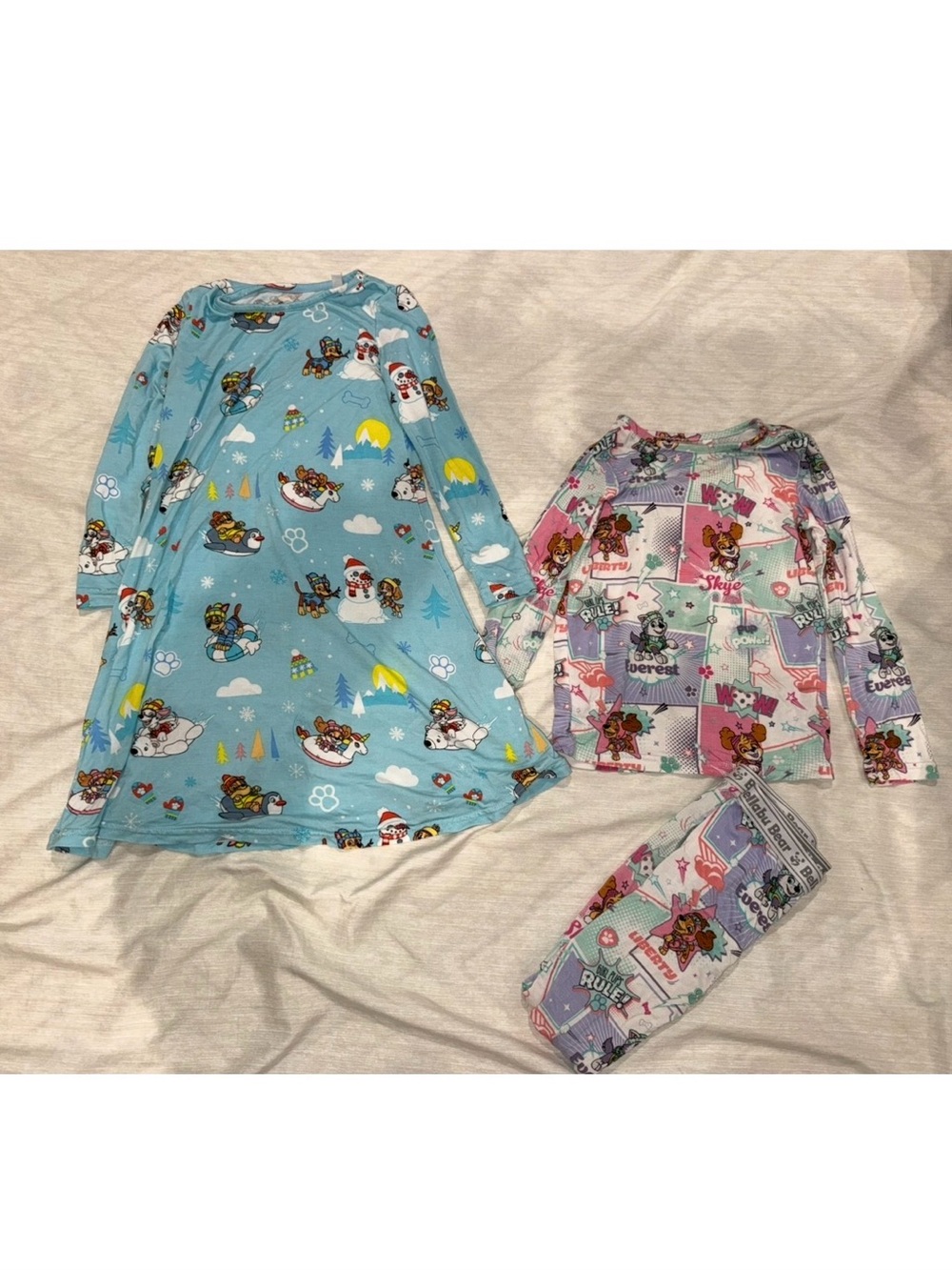 Girls Two-Piece Paw Patrol Pajama bundle